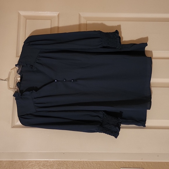 Blouse - Picture 2 of 3